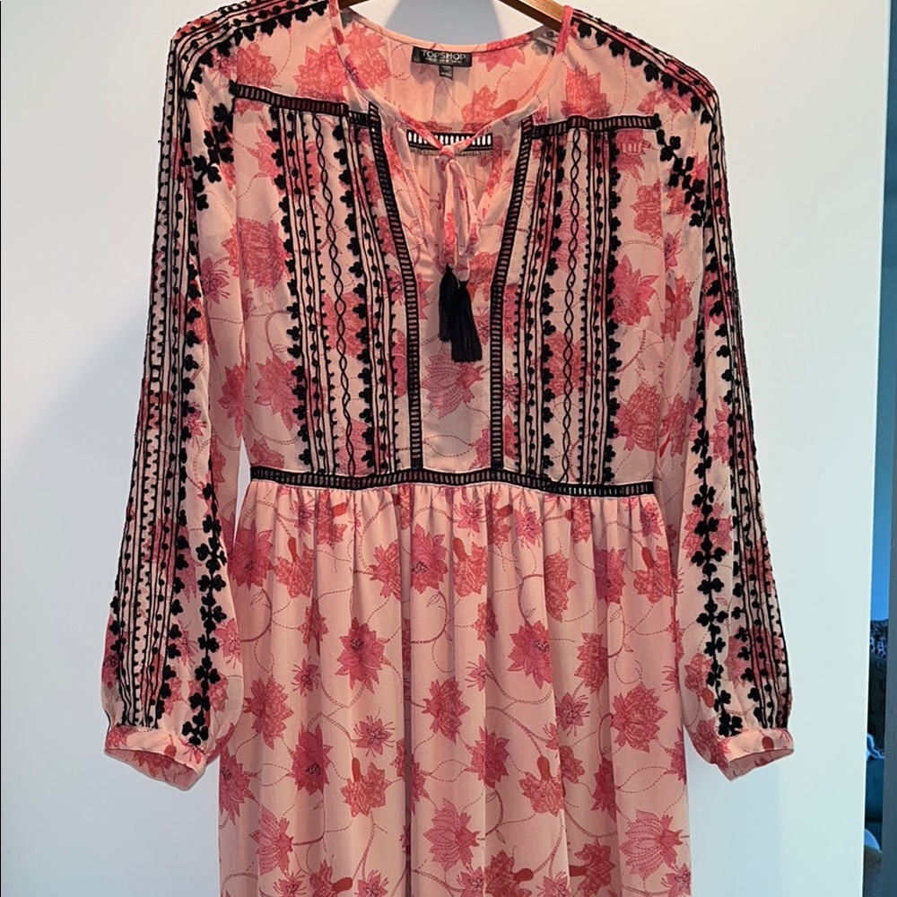 NWOTs TopShop Pink and Black Floral Lightweight Dress  Woman Size 6 - Picture 6 of 13